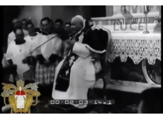 Giovanni XXIII: non battete le mani in chiesa